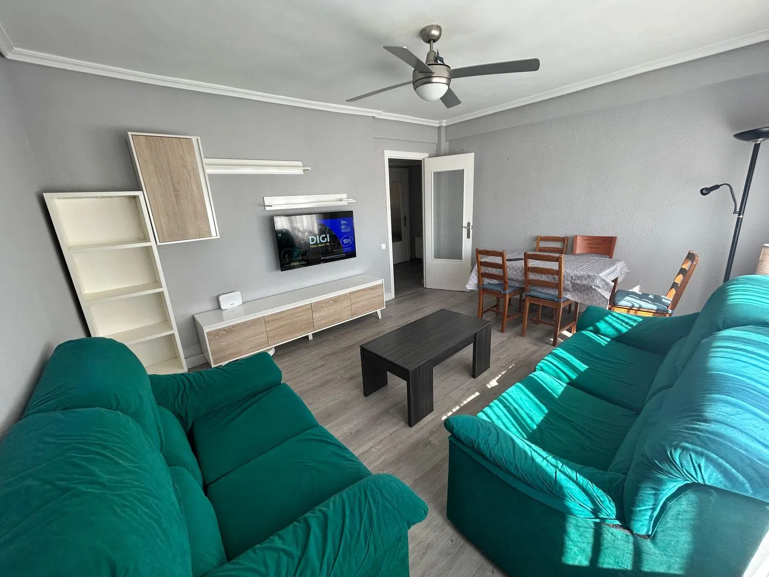 Piso en avenida Logroño, 124