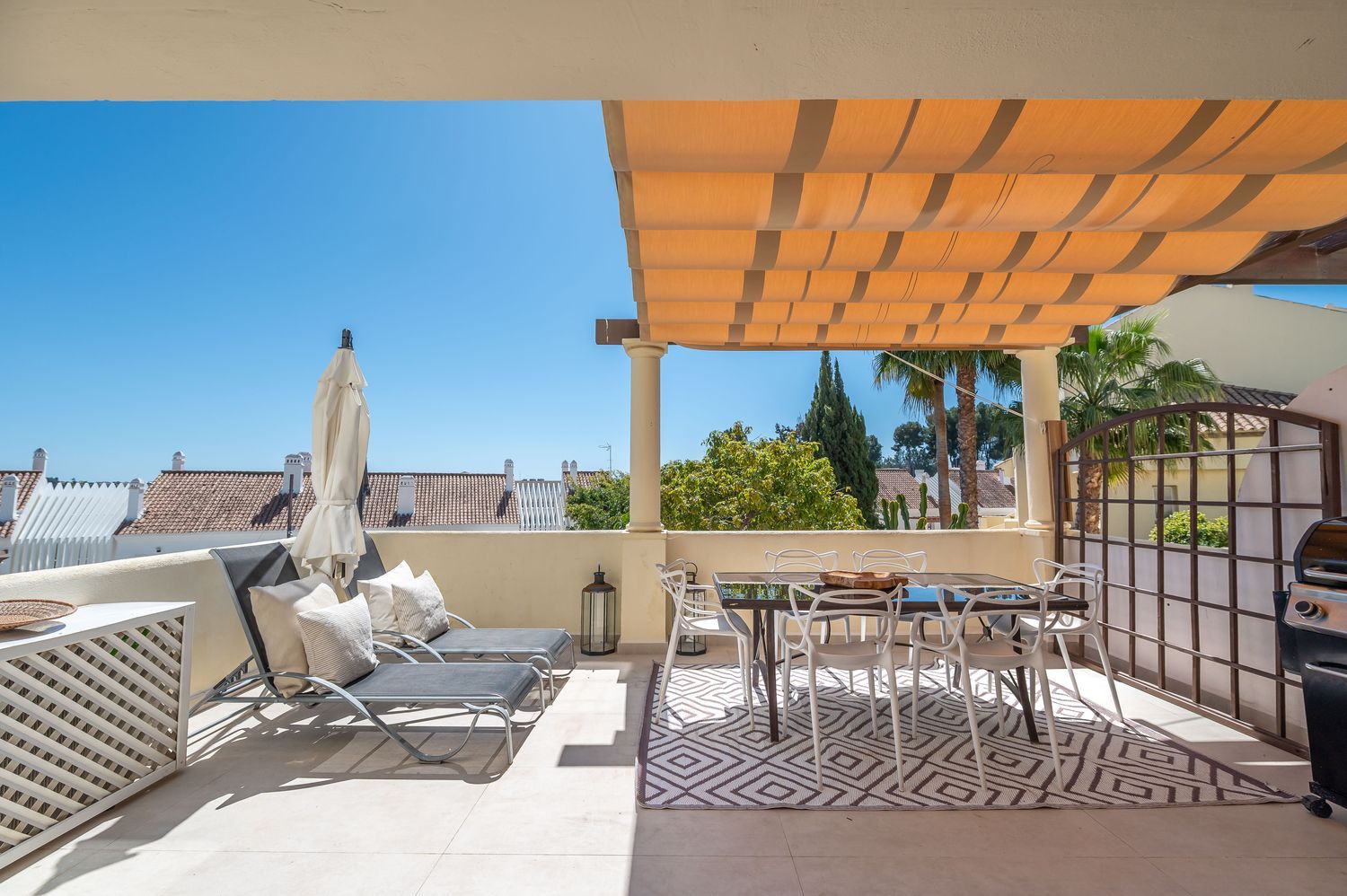 Dúplex en Urbanización Los Pinos de Aloha, 20, Aloha - Foto 6