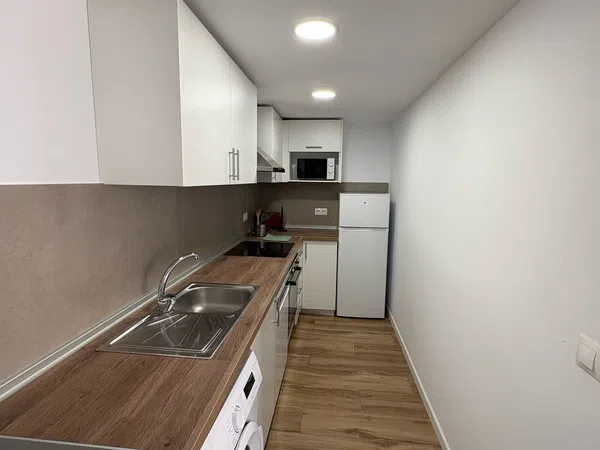 Alquiler de piso en Calle de la Reina, 6 - Foto 4