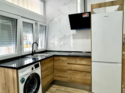 Estudio en calle de los Arrayanes, 6