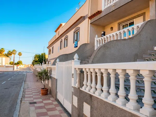 Chalet adosado en Calle Roig de Corella, 19 - Foto 1