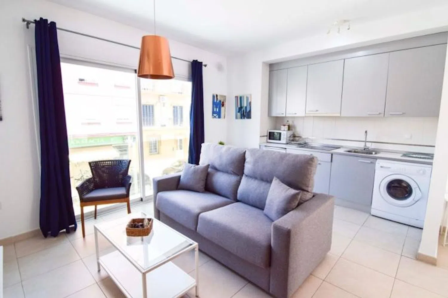 Estudio en avenida de Barcelona, 30 - Foto 1