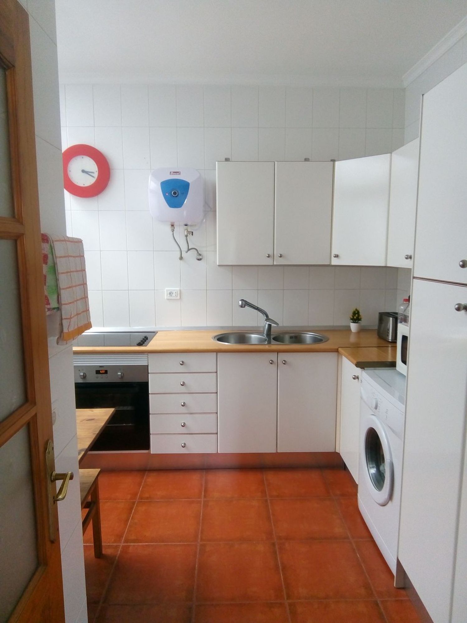Piso en Barrio Schamann - Rehoyas - Foto 7