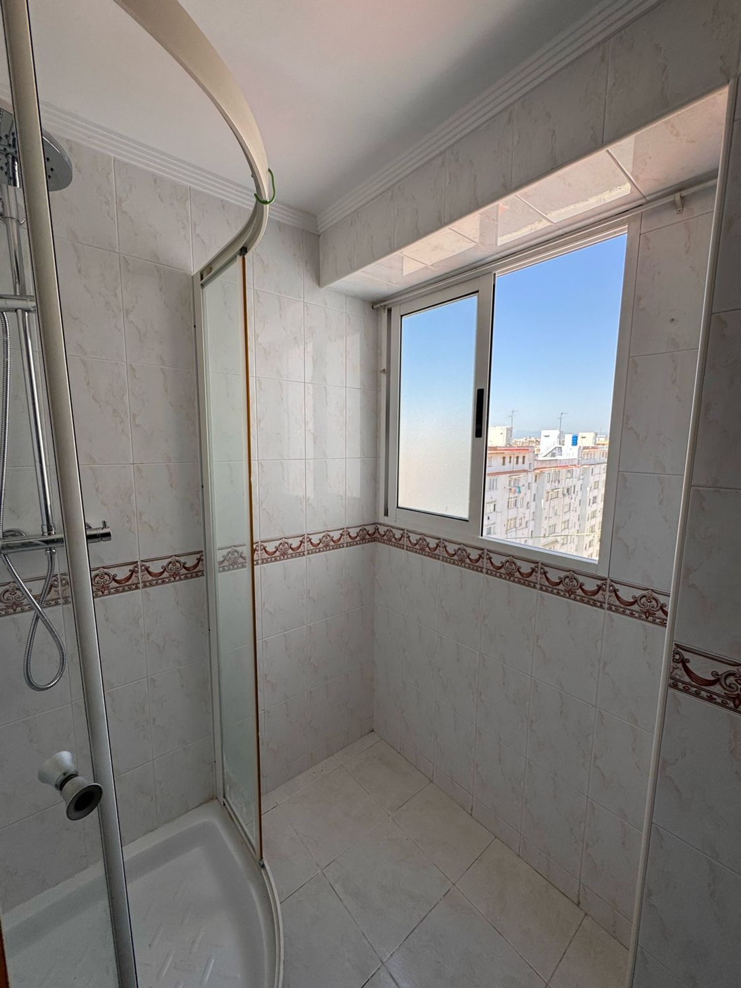 Piso en Avenida de Casalduch, 50, Zona Hospital-Plaza del Real - Foto 13