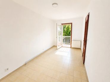 Casa adosada en  Carrer de l'Àliga 11 - Foto 7