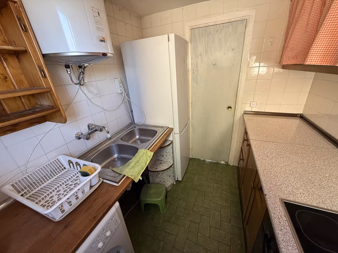 Piso en  Calle de Gregorio López Madera 29 - Foto 12