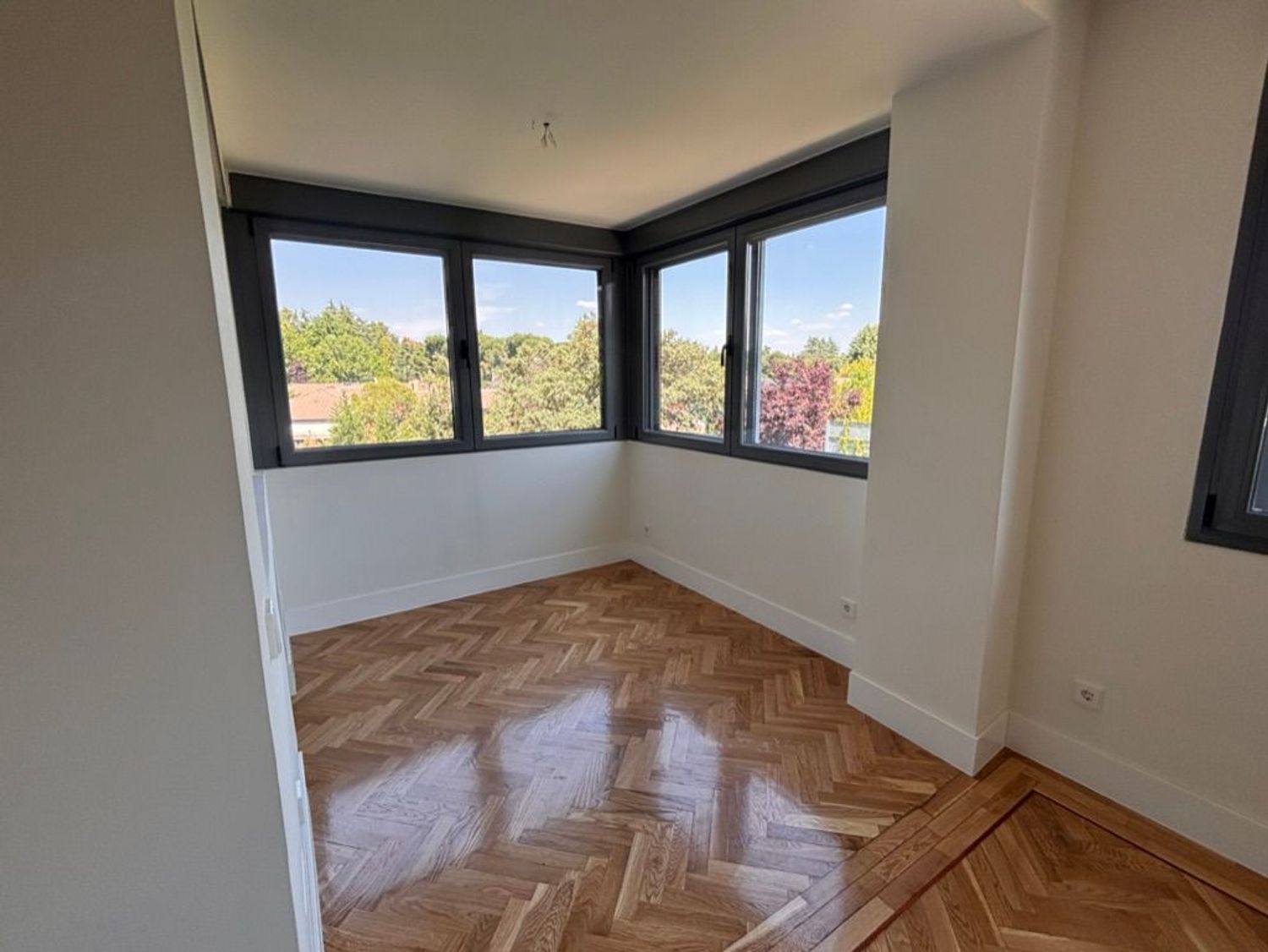 Piso en Encinar de los Reyes - Foto 5
