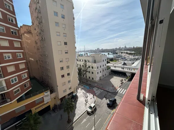 Piso en Calle Vélez Málaga, Malagueta - Monte Sancha - Foto 1