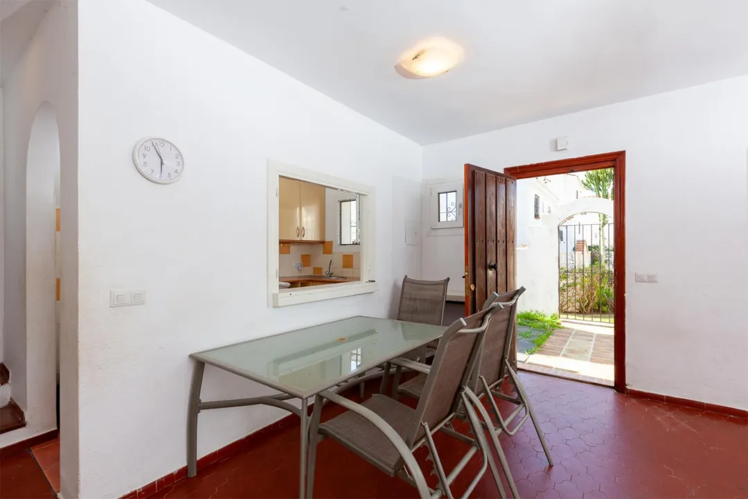 Casa adosada en  Calle Cristóbal Parra 1136 - Foto 6