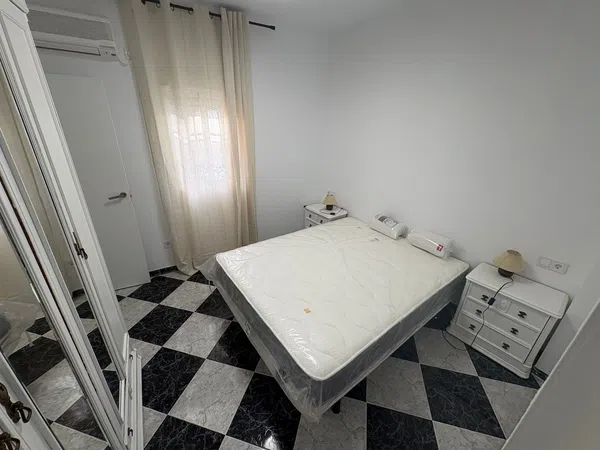 Chalet adosado en Calle Guadalajara, 14, Bellavista - Foto 1
