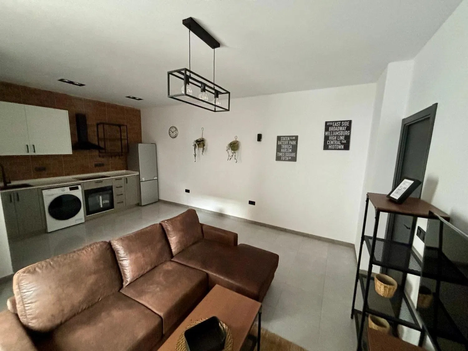 Piso en calle Zapillo, 99 - Foto 1