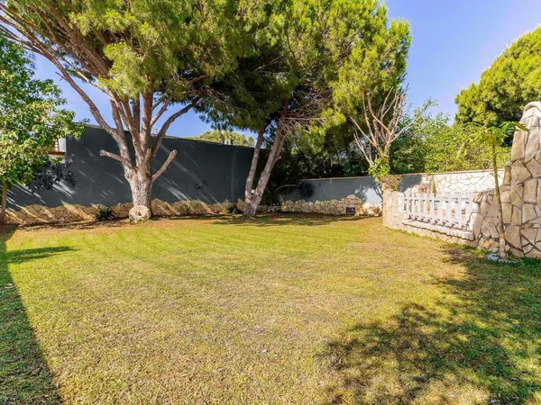 Casa independiente en Urb. el pinar de los franceses Pinar de los Franceses - Marquesado - Foto 3