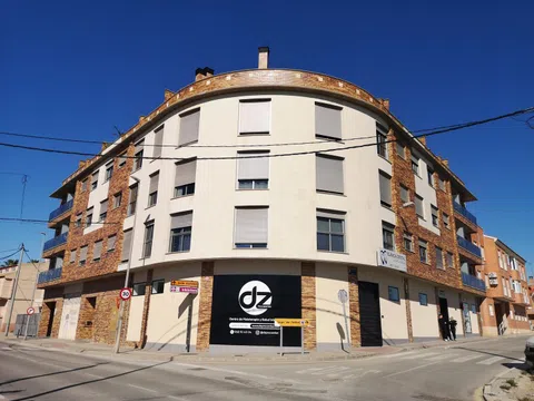 Piso en avenida Pérez Urruti, 101