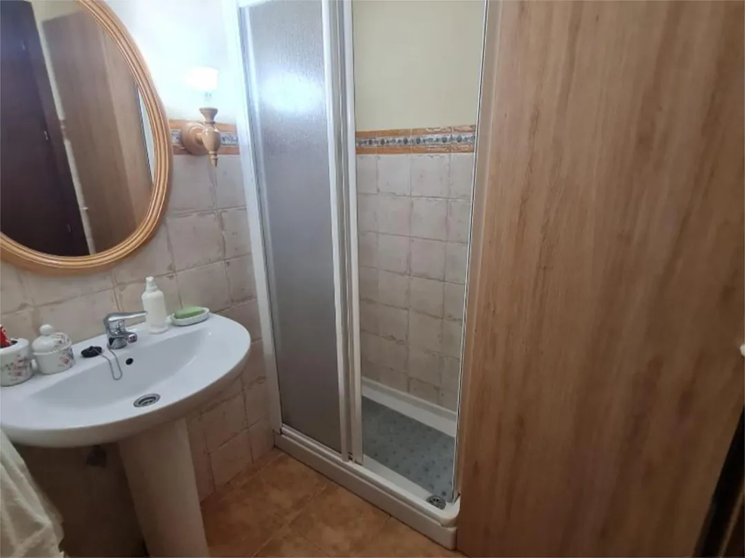 Piso en  Calle Jesús y María 14 - Foto 13