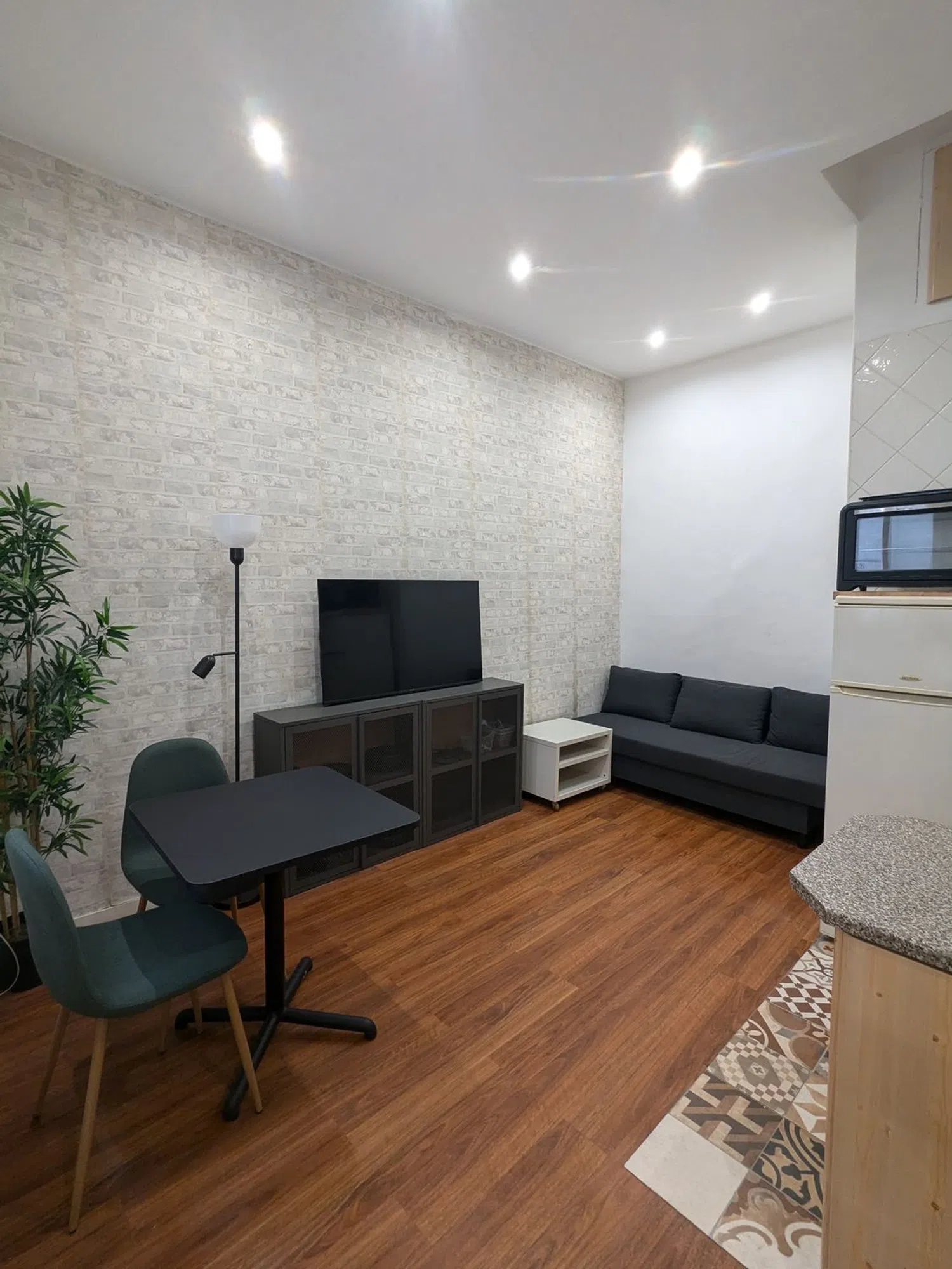 Estudio en calle de Zurita, 45 - Foto 1