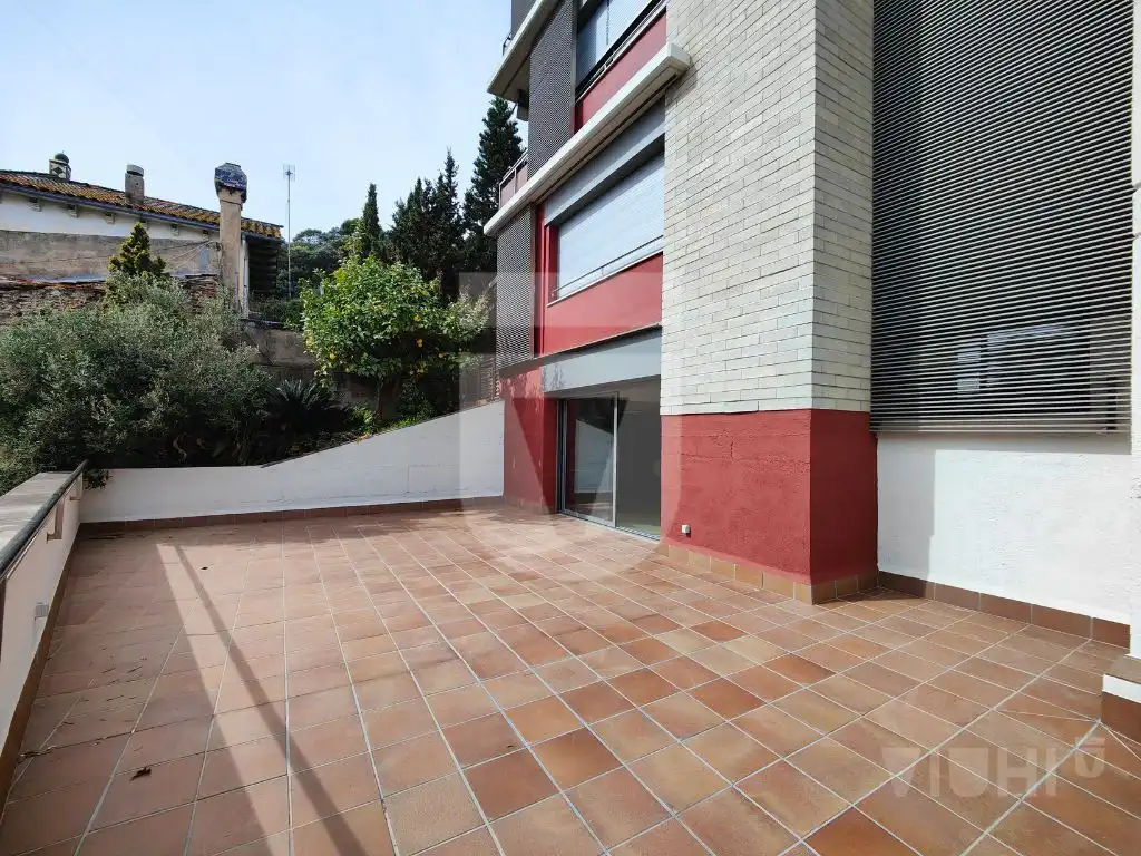 Local comercial en  Carrer Camí Ral - Foto 37