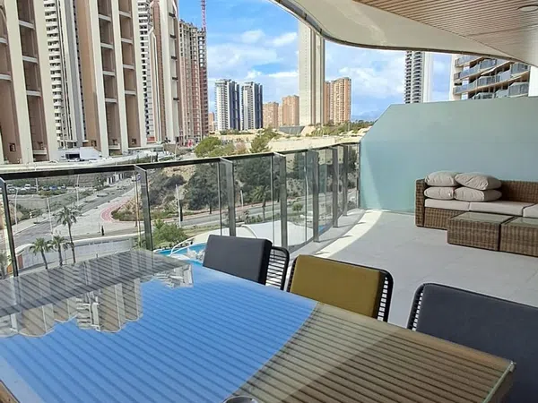 Piso en avenida República Argentina, 6