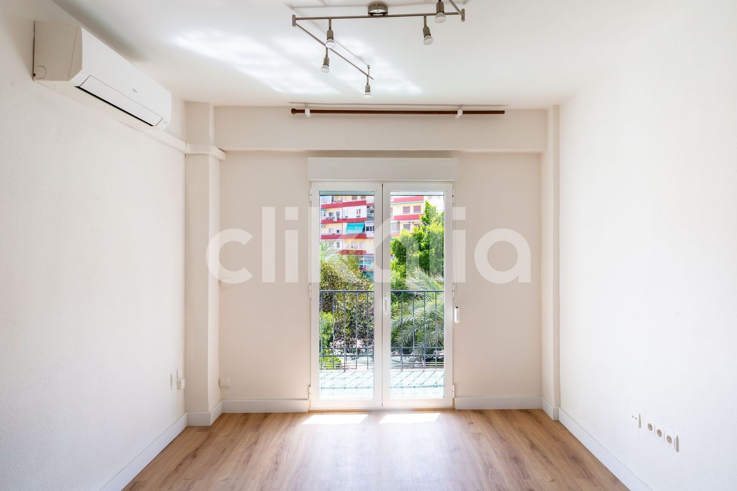 Piso en calle Maestro Luis Torregrosa - Foto 4