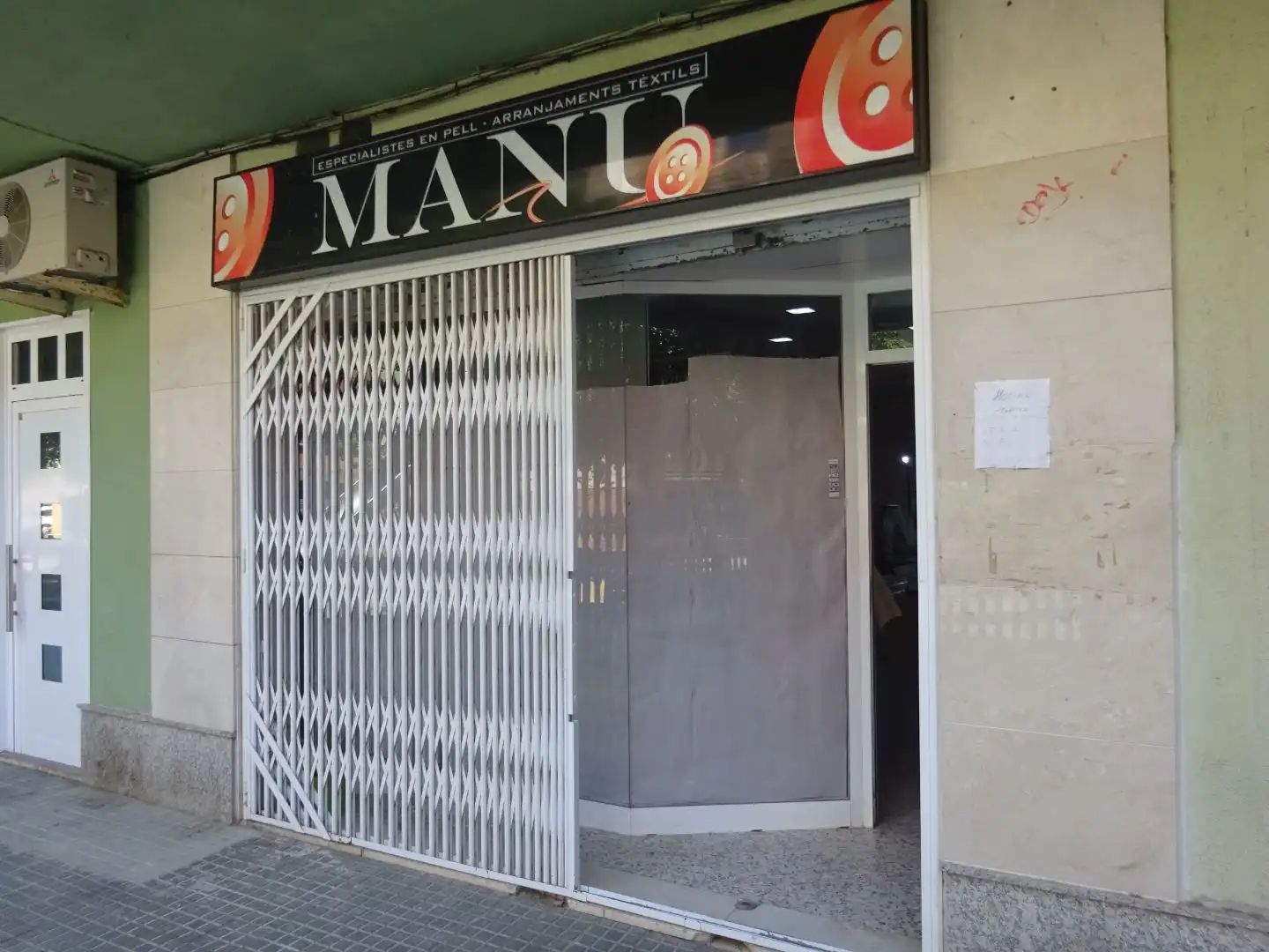 Local comercial en  Carrer de Josep Maria Folch i Torres 21 - Foto 8