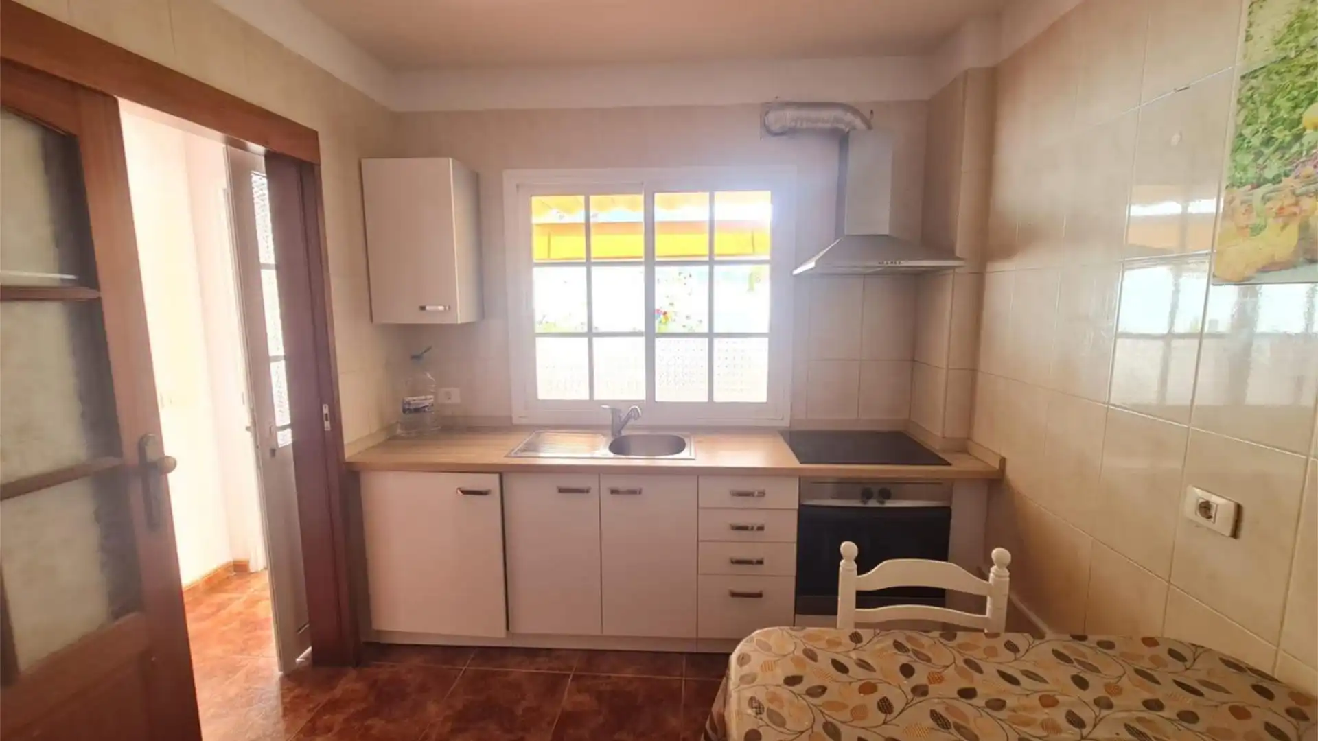 Casa adosada en  Calle Leonor Monteverde 11 - Foto 11