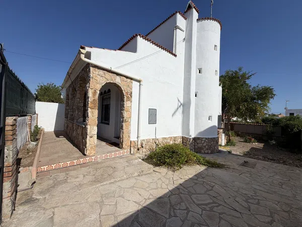 Chalet pareado en Calle del Tarragonès, 20, Clarà, Clarà - Foto 1