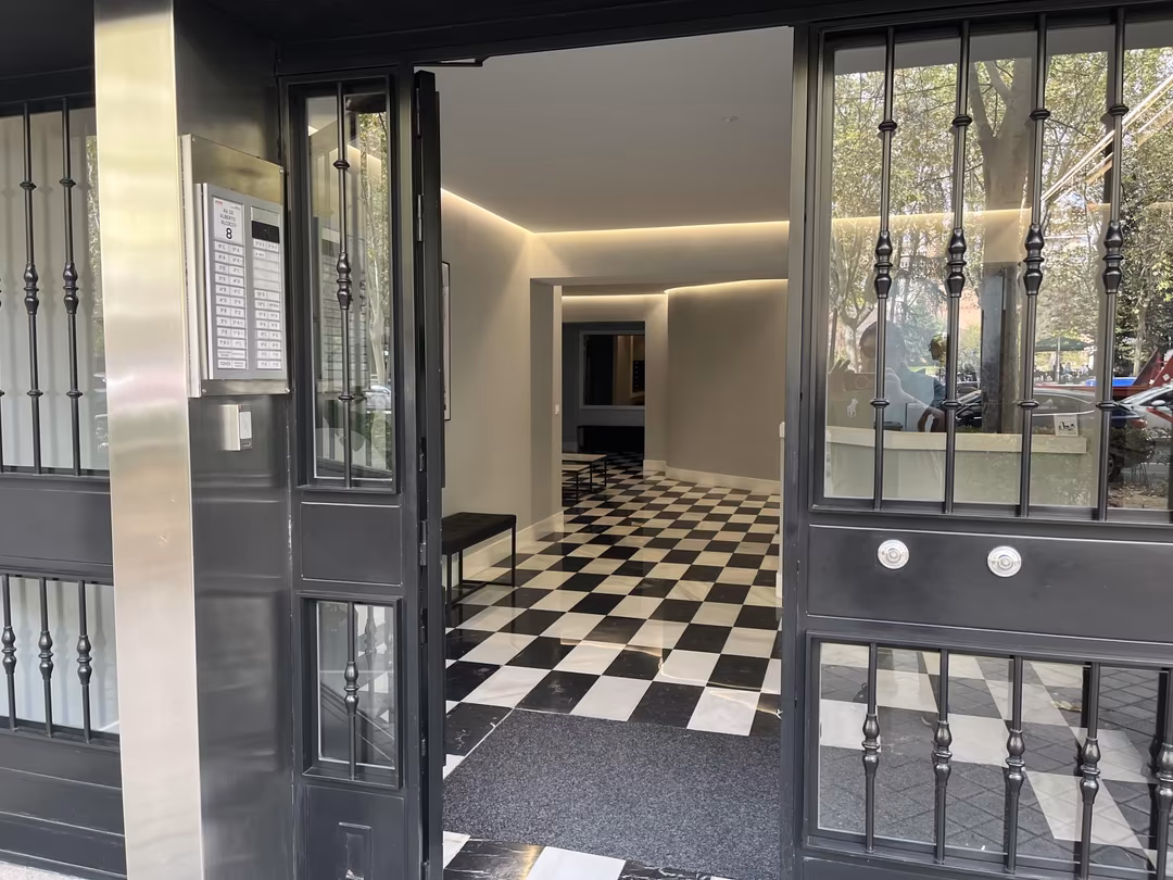 Piso en  Avenida de Alberto de Alcocer 8 - Foto 6