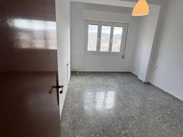 Piso en  Ronda de la Constitució 28 - Foto 1