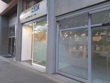 Local comercial en  CORNELLA - Foto 5