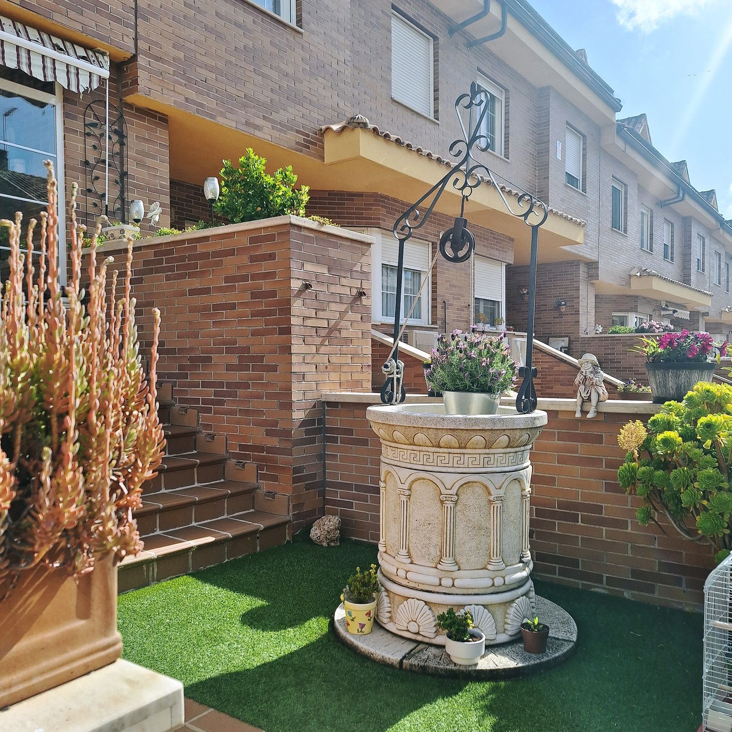 Chalet adosado en Calle de Homero, 33 - Foto 2