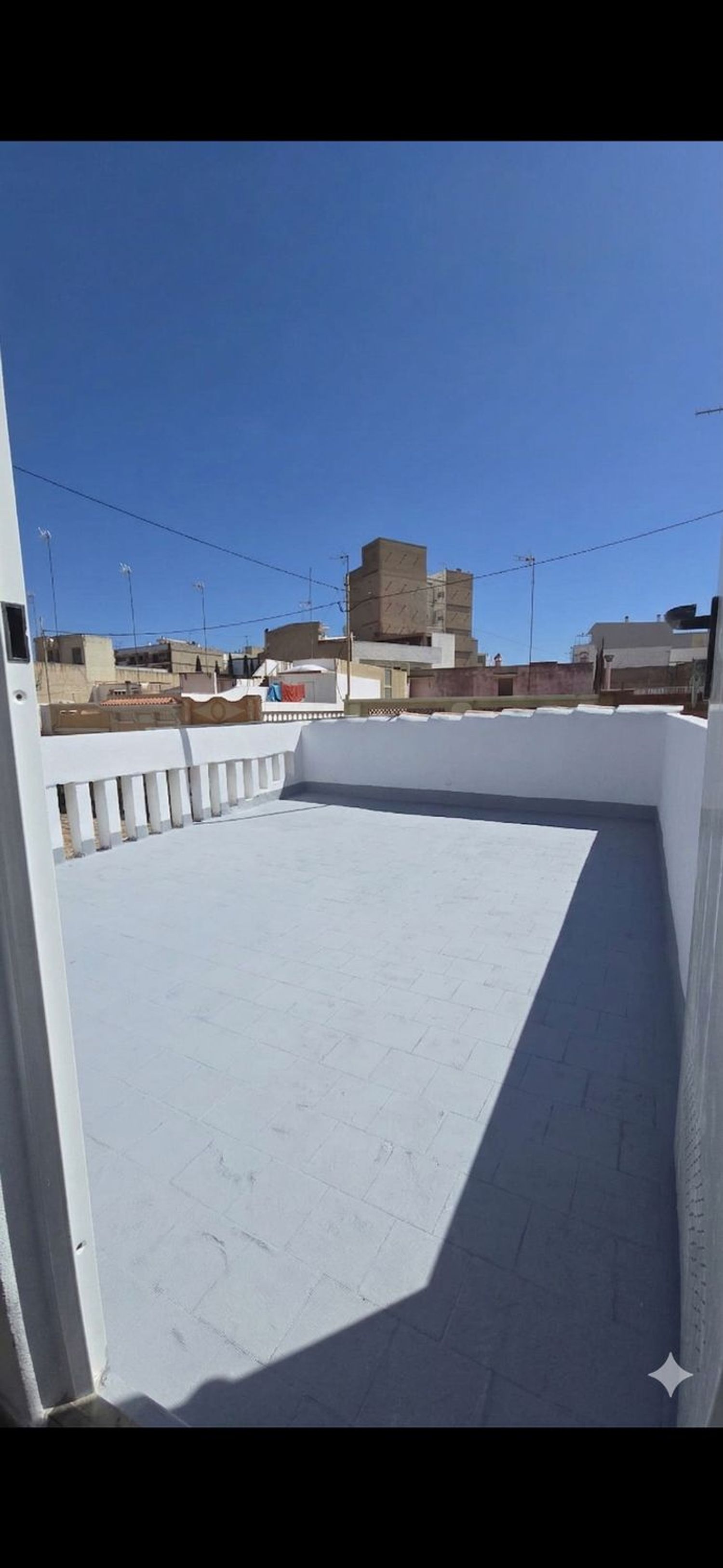 Piso en Calle Mare de Déu del Roser, 67 - Foto 2
