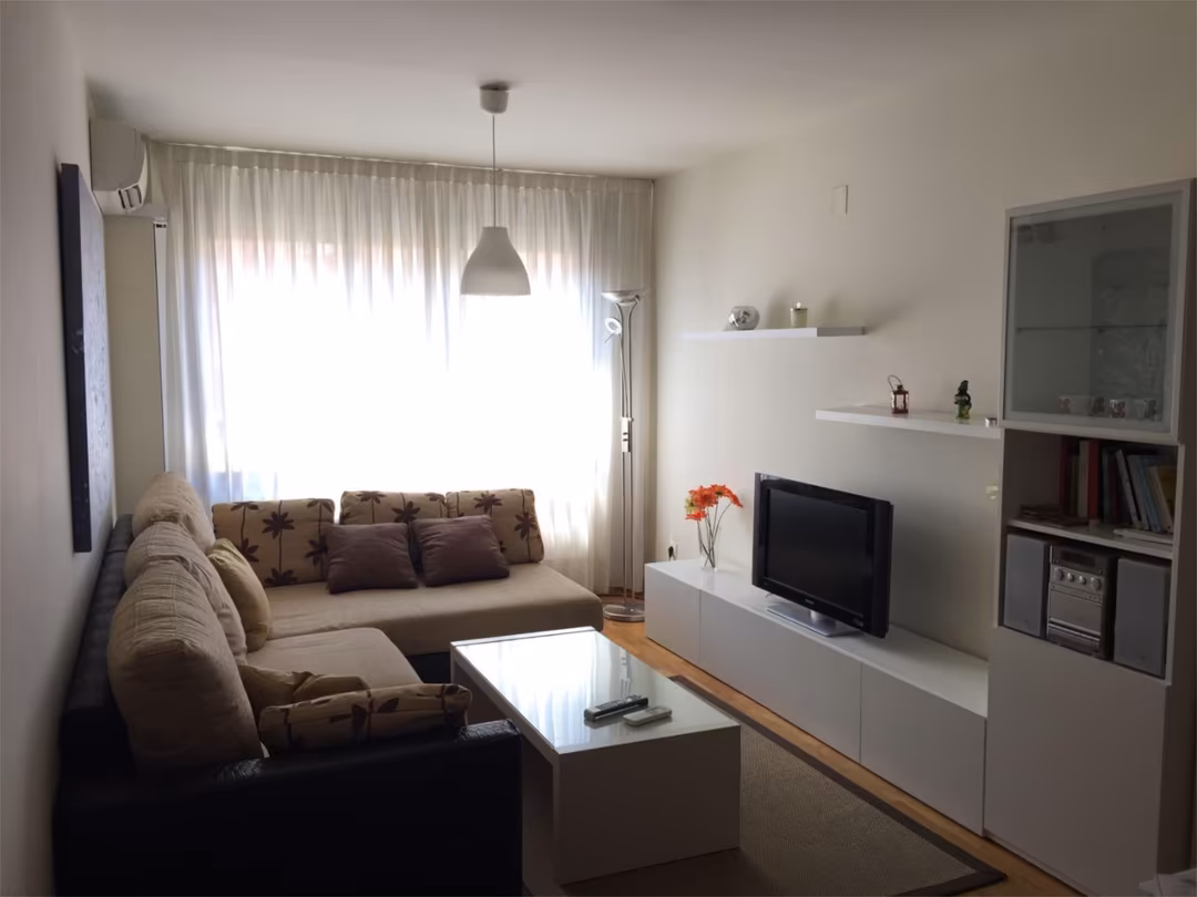 Piso en  Paseo Emilia Pardo Bazán 8 - Foto 1