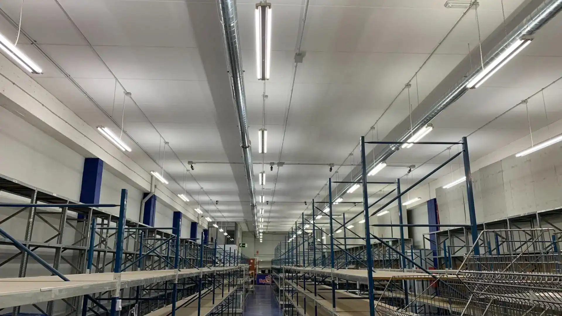 Nave Industrial en  Carrer de l'Abat Otó - Foto 3