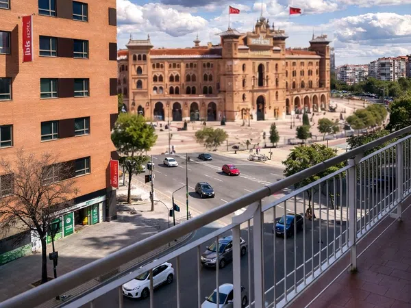 Piso en calle de Bocángel, 1