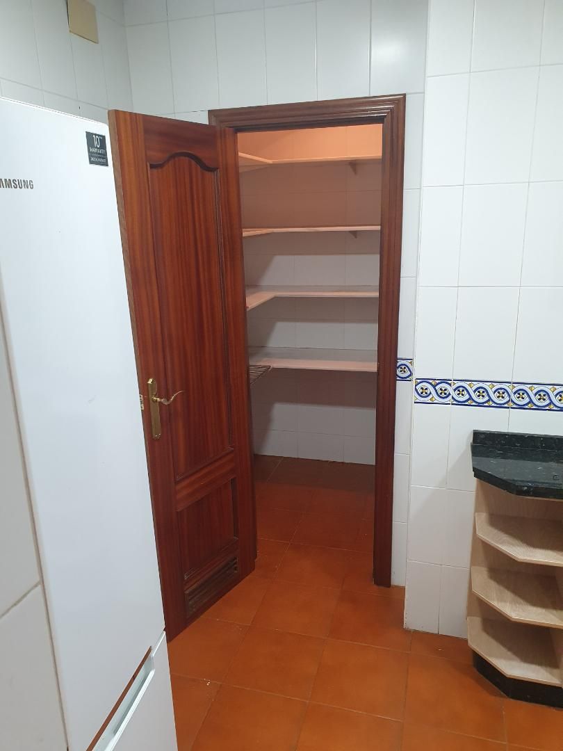 Piso en  Calle Bulevar Hernán Ruiz 19 - Foto 8