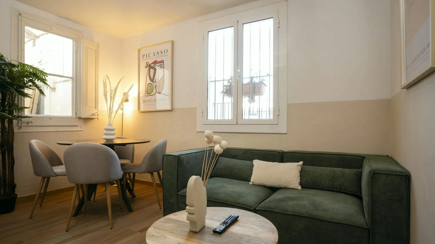 Piso en calle de Ciril Amorós, 16