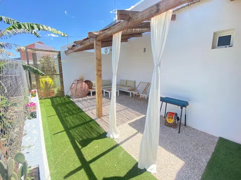 Casa rural en avenida de los Pinos, 1