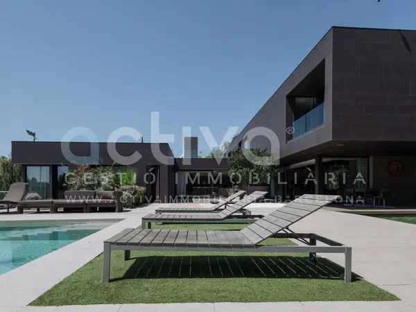 Casa o chalet independiente en Avenida de Jacint Esteva Fontanet, La Miranda - Ciutat Diagonal - Foto 2