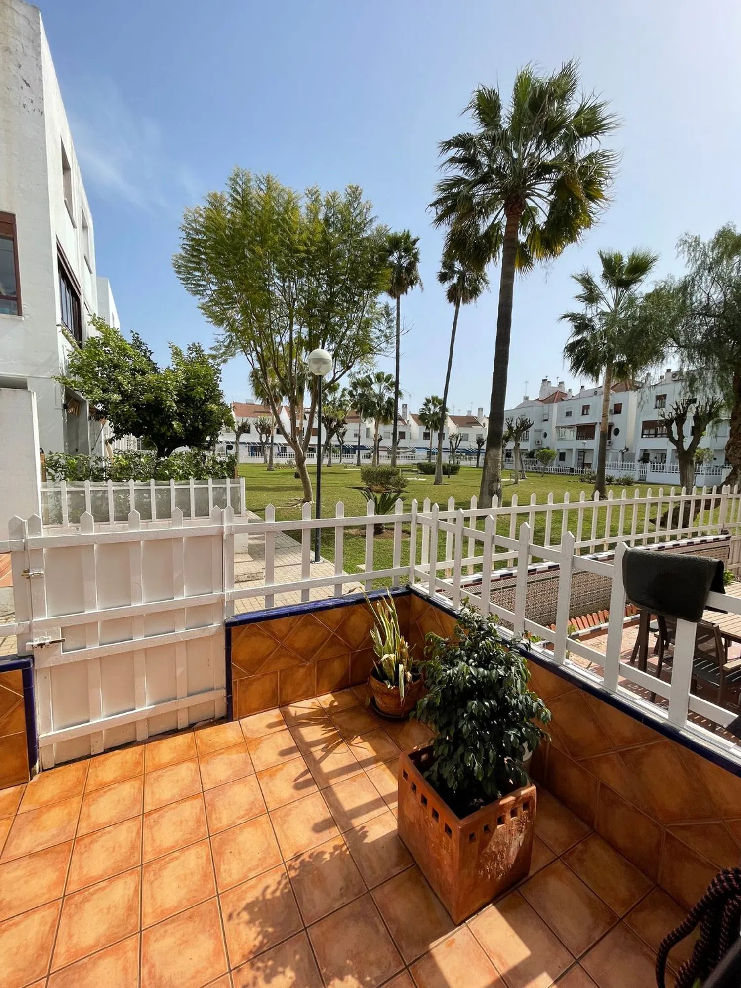 Chalet adosado en calle Mayas, 3 - Foto 1