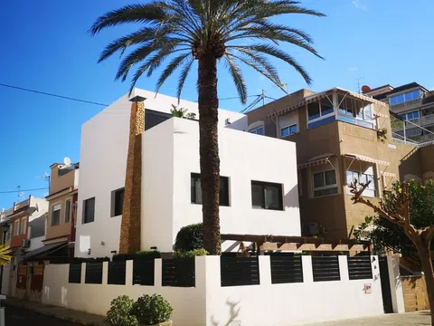 Casa independiente en Cronos, 6