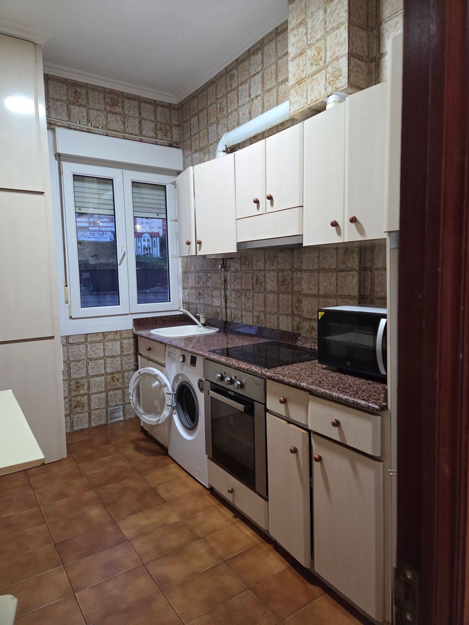 Piso en Castilla - Hermida - Foto 4