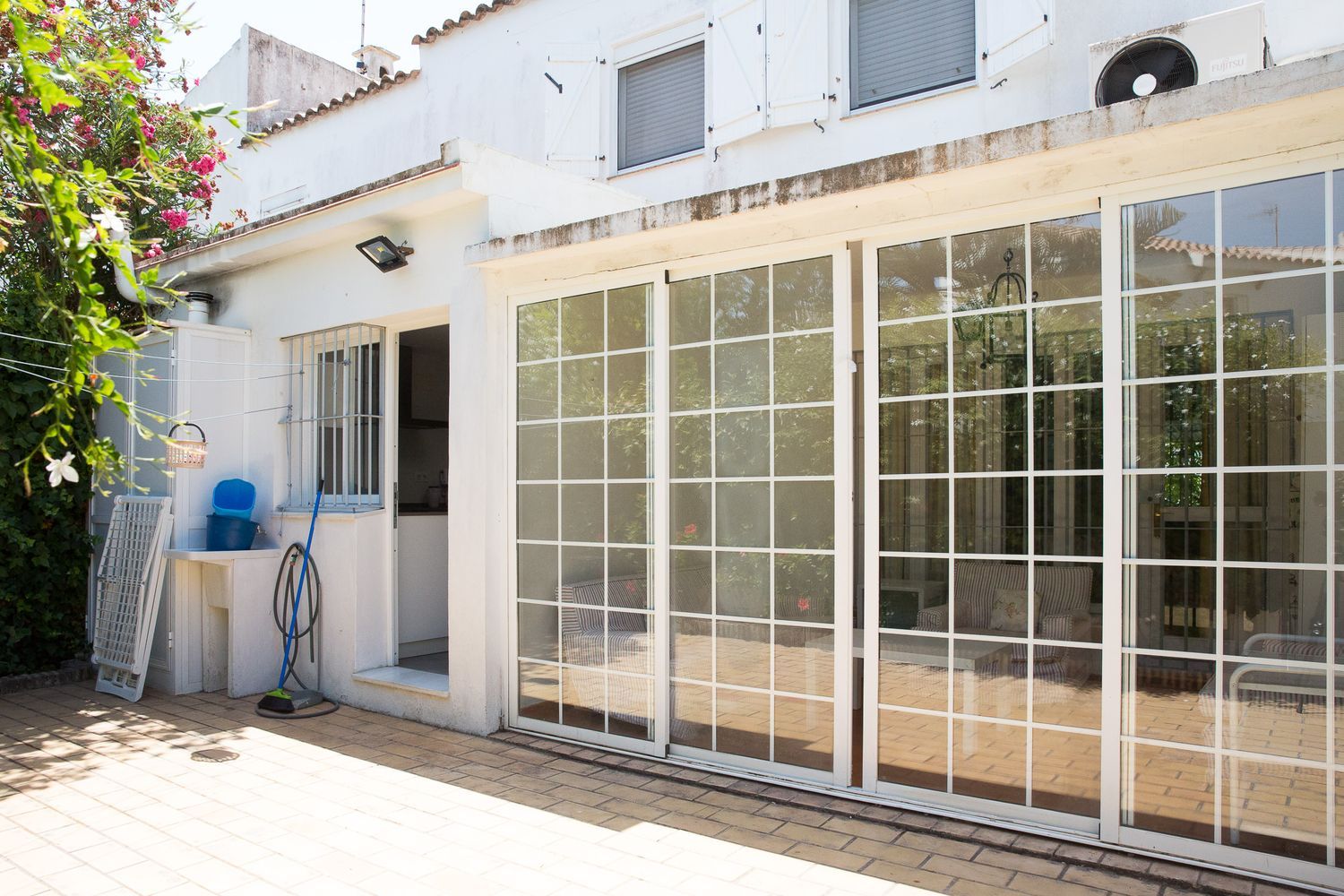 Chalet adosado en Calle Mar Timor s/n - Foto 7