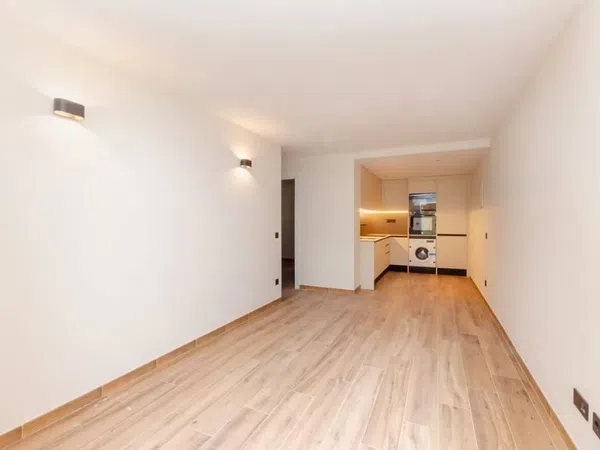 Piso en calle de Beasain, 2