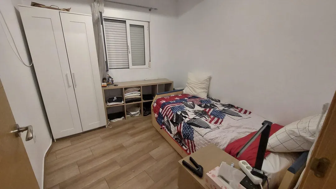 Piso en  Carrer Pere Joan Perpinyà 82 - Foto 11