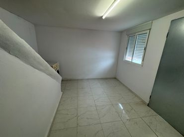 Piso en  Carrer d'Antonia Martínez 9 - Foto 2