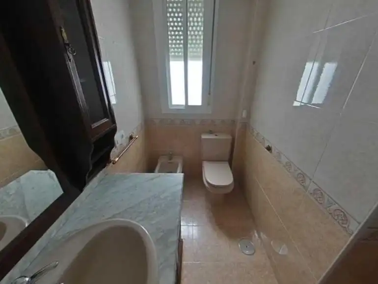 Piso en  Calle San Pedro de Alcántara 13 - Foto 4