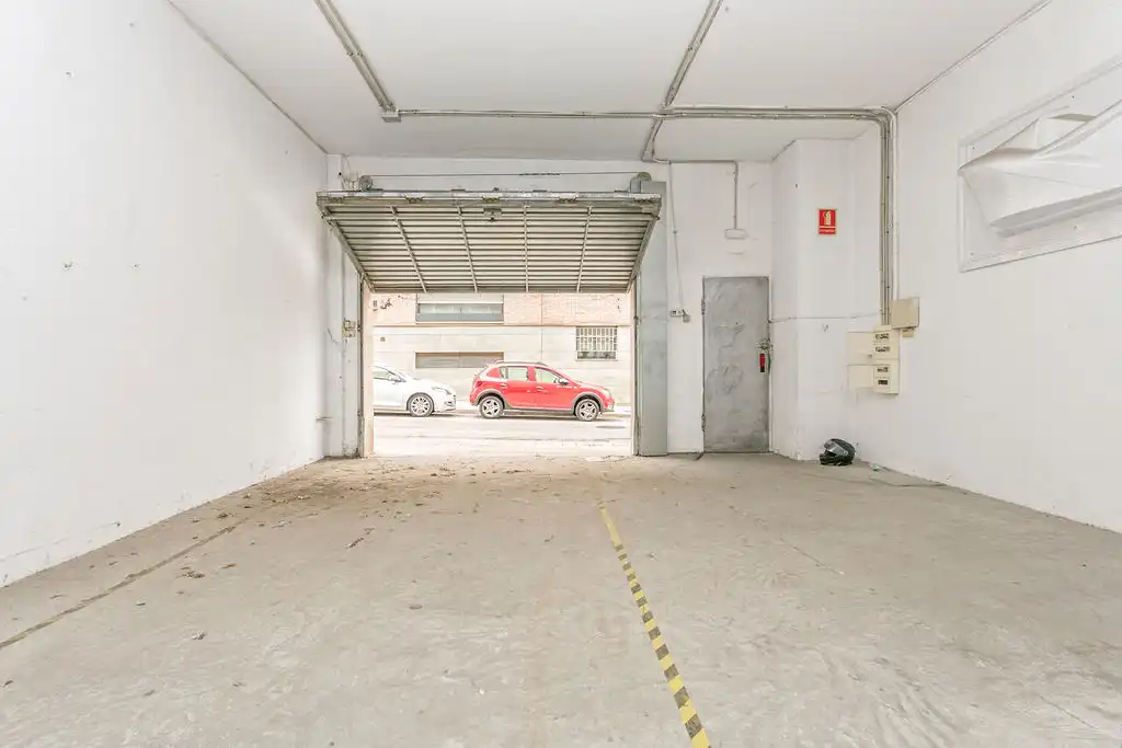 Local comercial en  C/ Bergueda - Foto 8