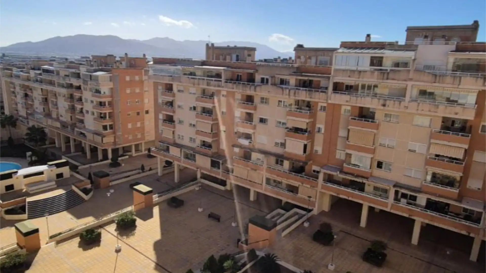 Piso en  Avenida del Editor Ángel Caffarena 21 - Foto 30