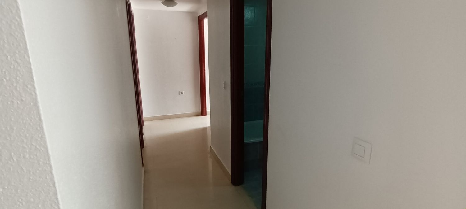 Piso en Calle Escritora Josefina Aldecoa, 3, El Consul - El Romeral - Foto 14