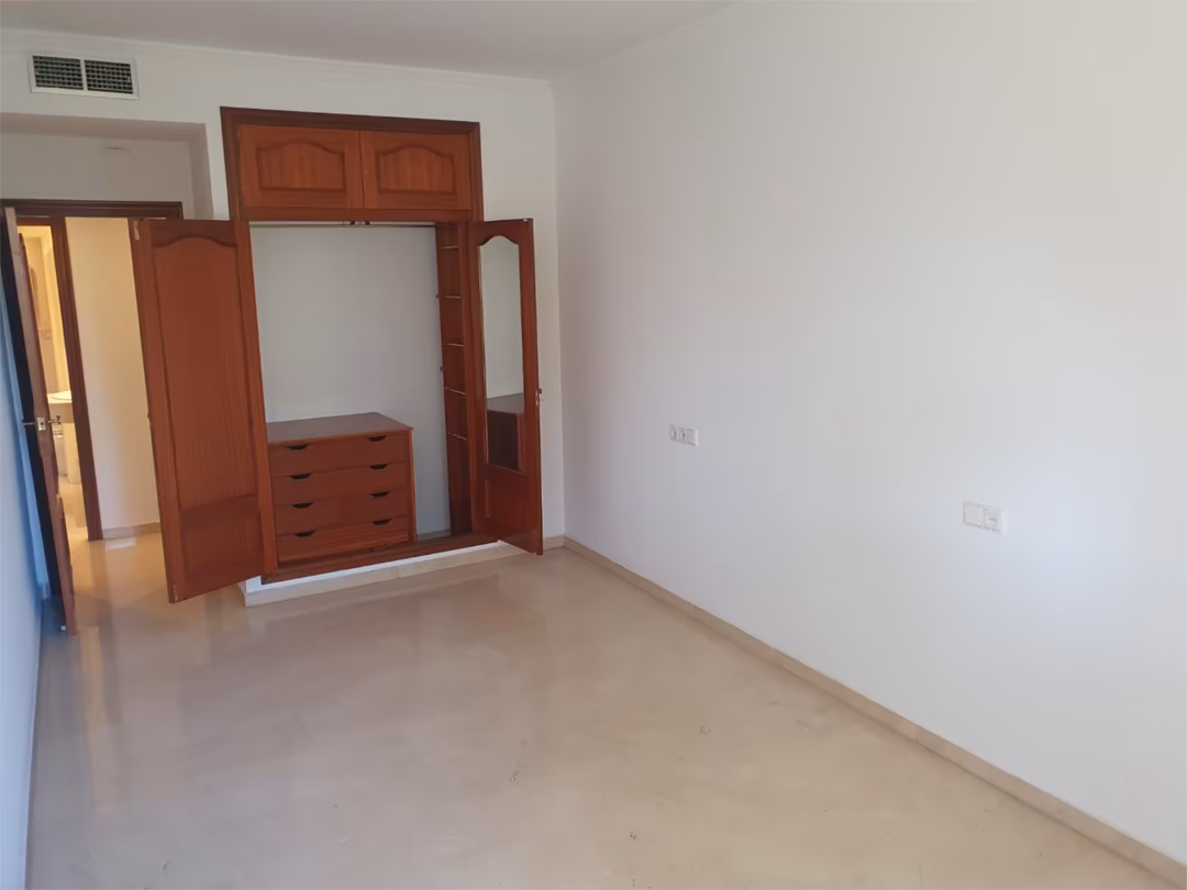 Piso en  Calle Bulevar Hernán Ruiz 19 - Foto 13