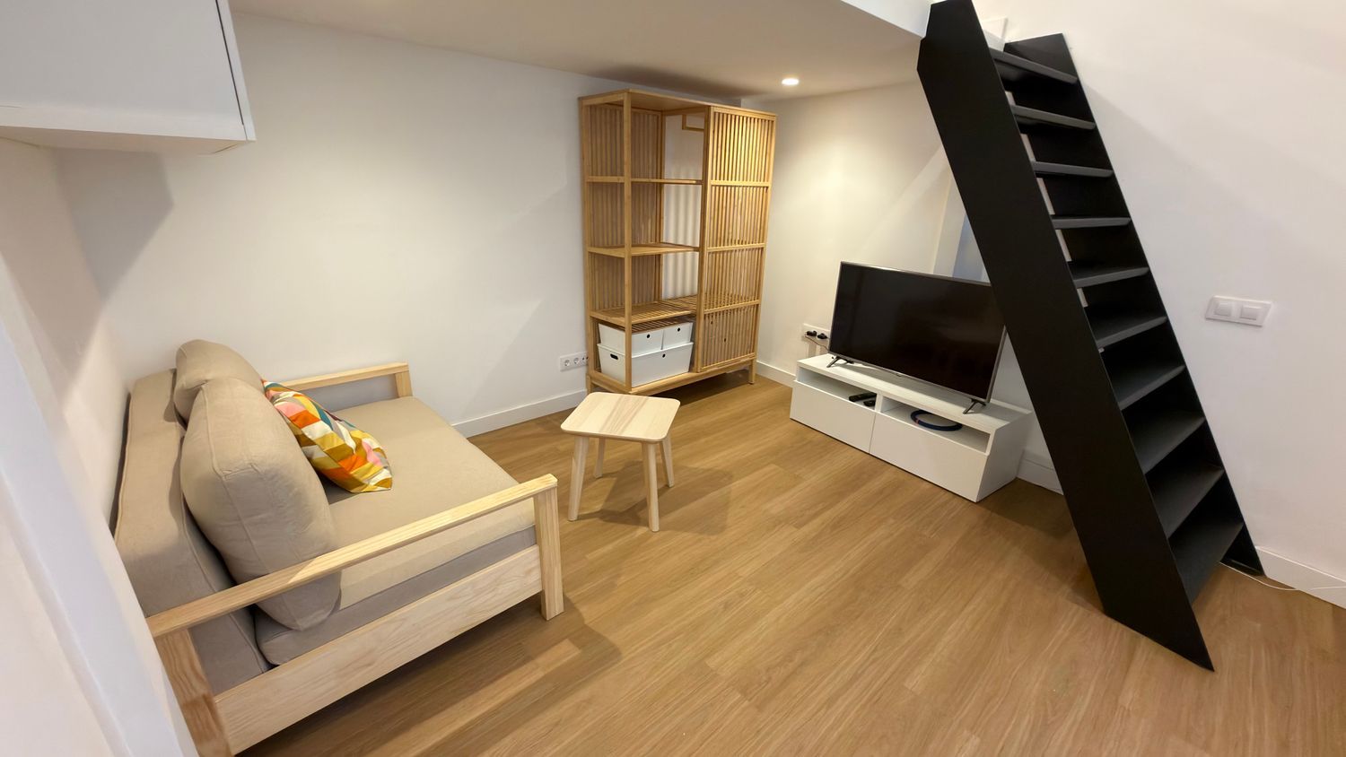 Estudio en calle de Carmen Monteverde, 69 - Foto 2